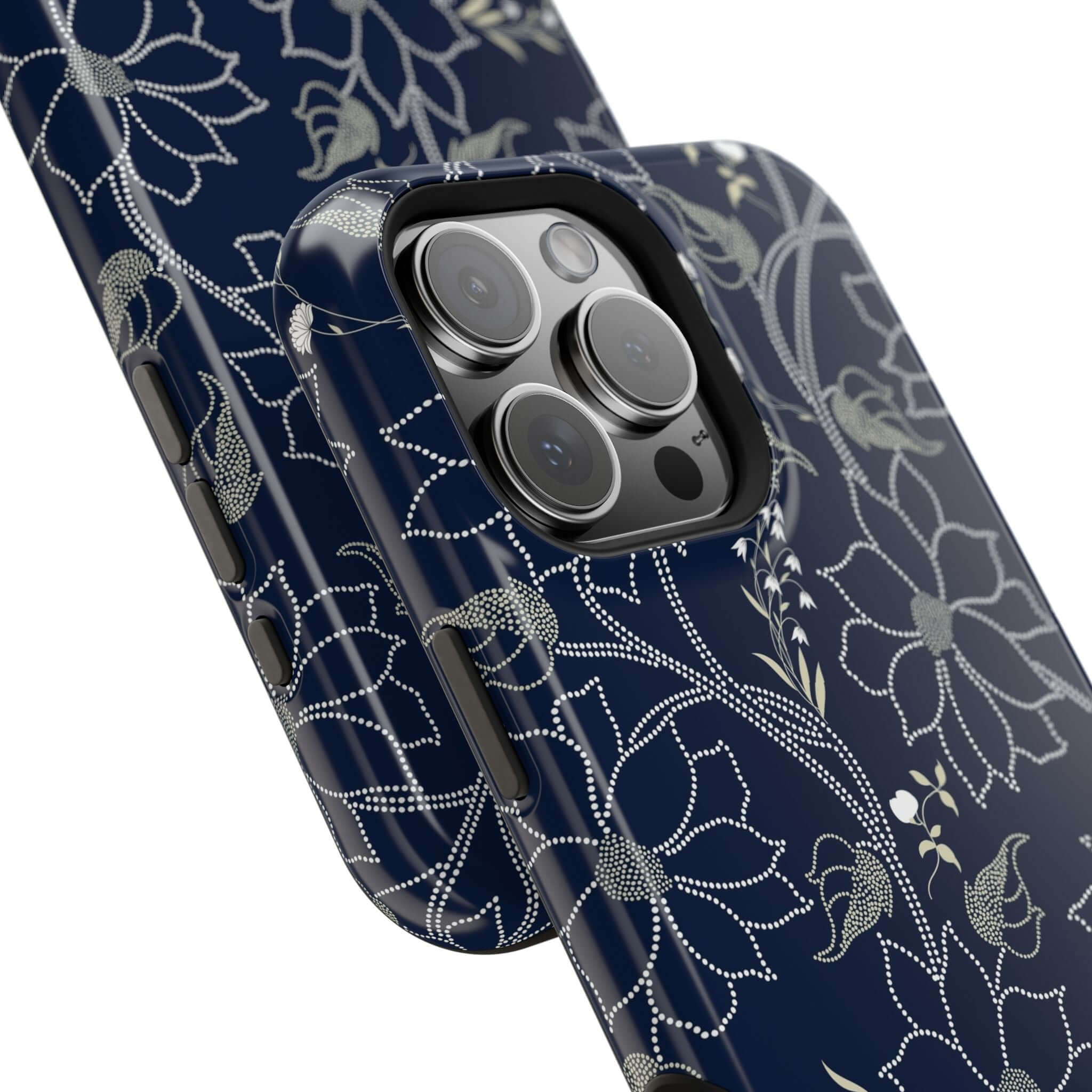 Aesthetic Trend | Pinpoint Floral Case