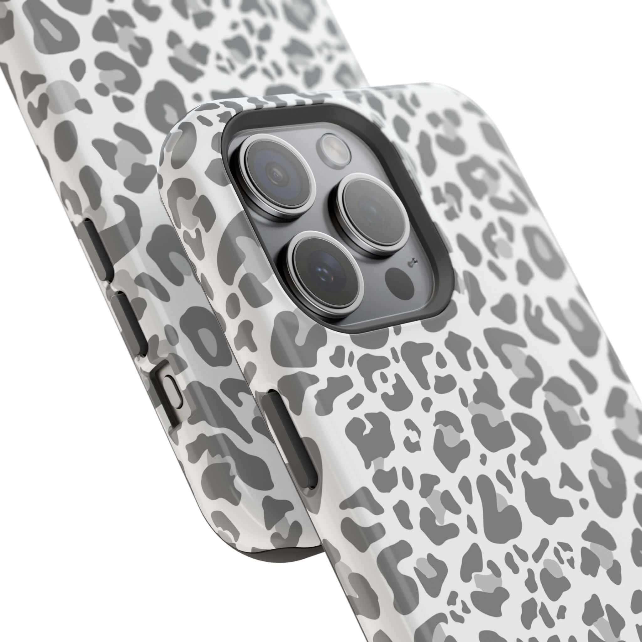 Arctic Roar | White Leopard Case