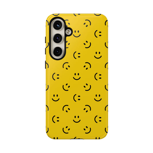 No te preocupes, sé feliz | Estuche sonriente amarillo